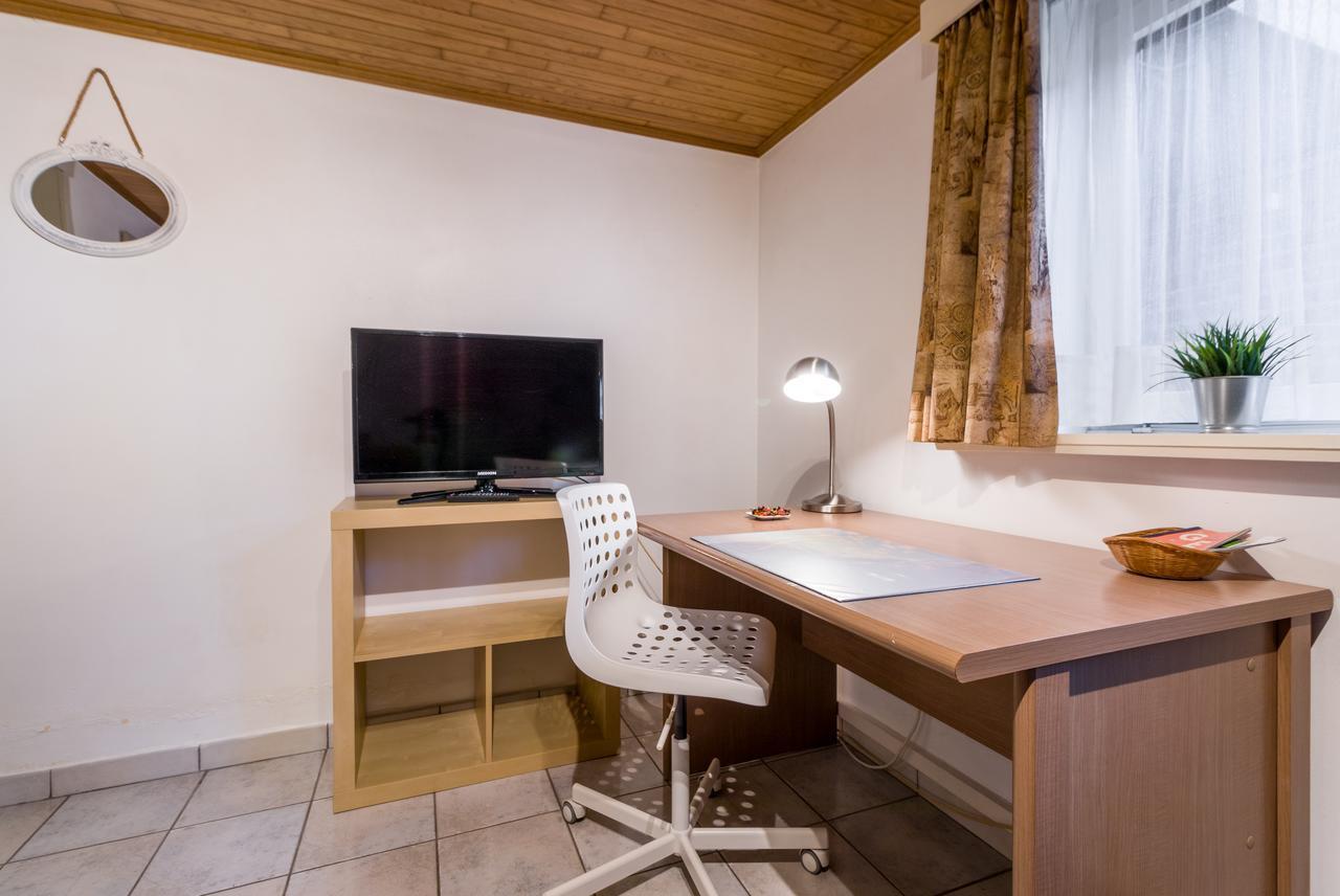 Homestay Gent-Merelbeke Self Check-In Service Melle Esterno foto